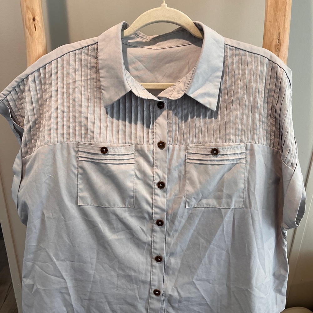 SHEIN Light Blue Short Sleeve Pintuck Button-Front Shirt
